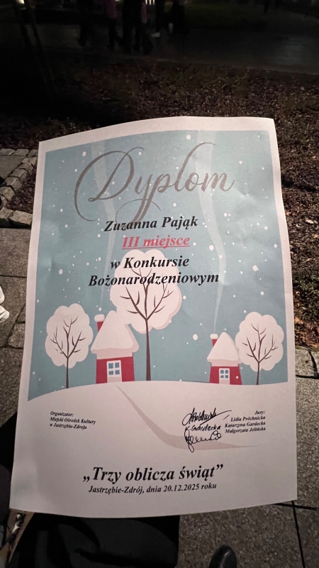 ''Nasza uczennica laureatką konkursu bożonarodzeniowego''